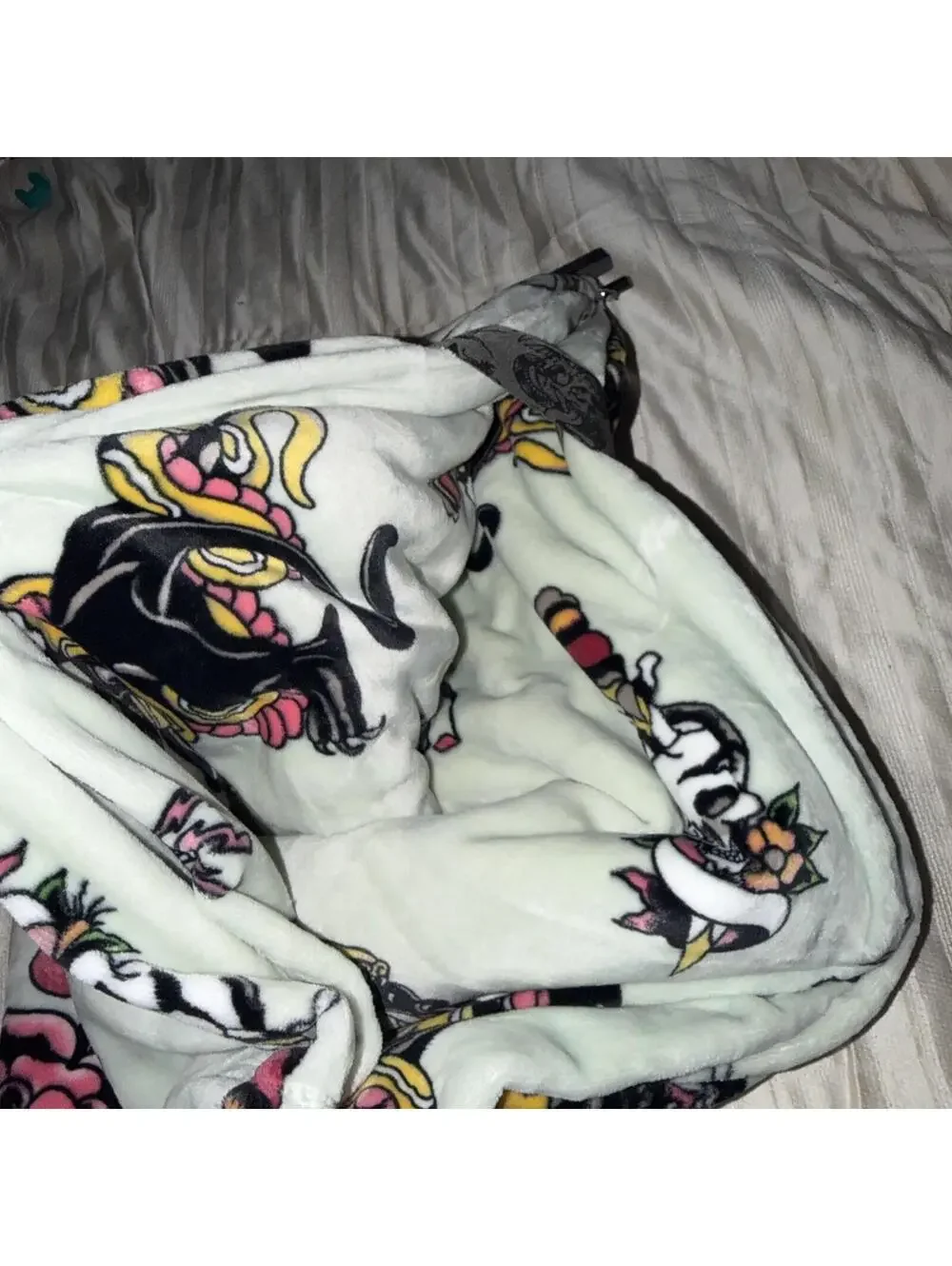 Ed Hardy Green Graphic Printed Throw Blanket 60x70 NWT